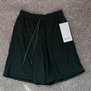 Lululemon Relaxed-Fit Mesh Training Short 8”